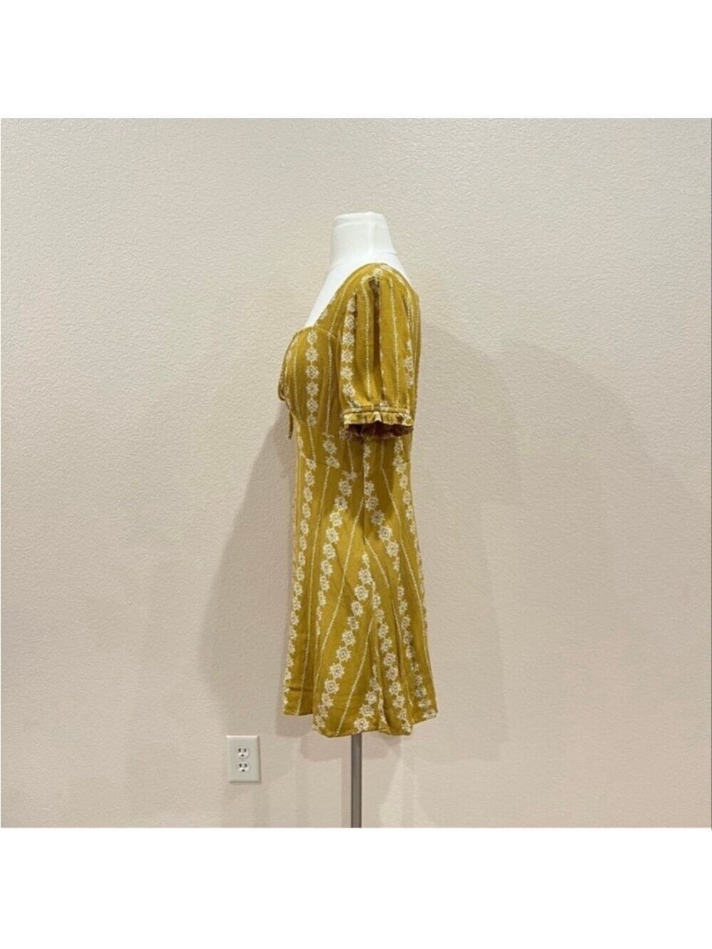 Hem & Thread Mustard Geometric Floral Boho Mini Dress Large - Picture 3 of 11